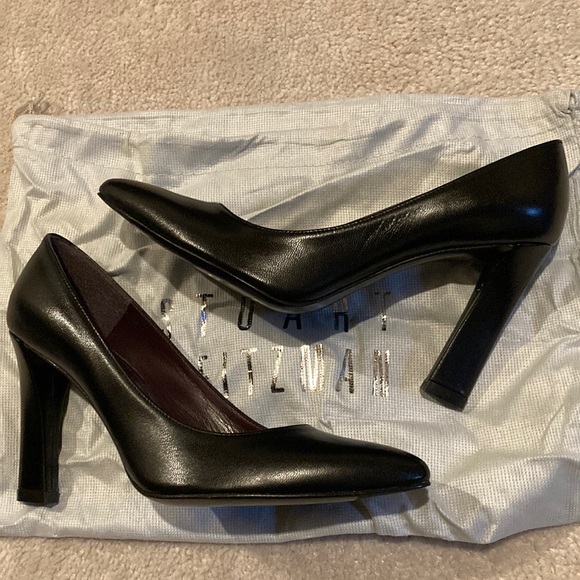 Stuart Weitzman black pumps 5.5 W - Picture 4 of 8